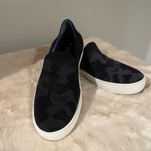 Rothy’s | The Original Slip On Sneaker | Black and Gray Camo
